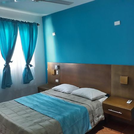 Figaro Hotel Samana Eksteriør bilde